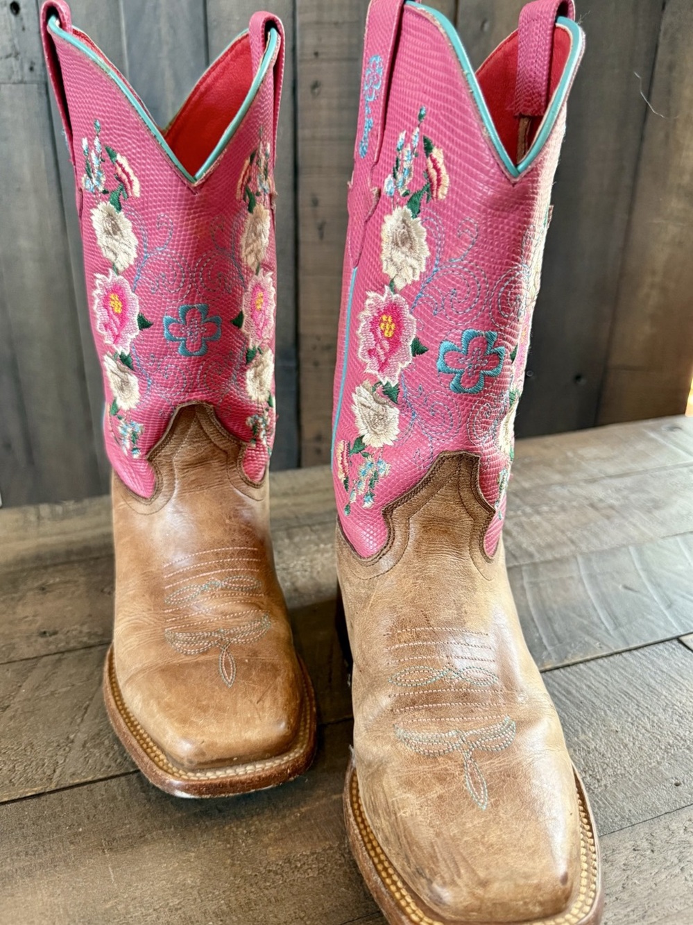 Macie Bean Little Girls Pink Floral Embroidered Western Boots. Size 2 Kids Girls